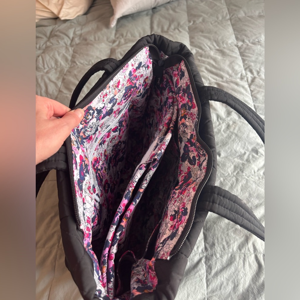 Vera Bradley black Quilted laptop Tote - Picture 5 of 6